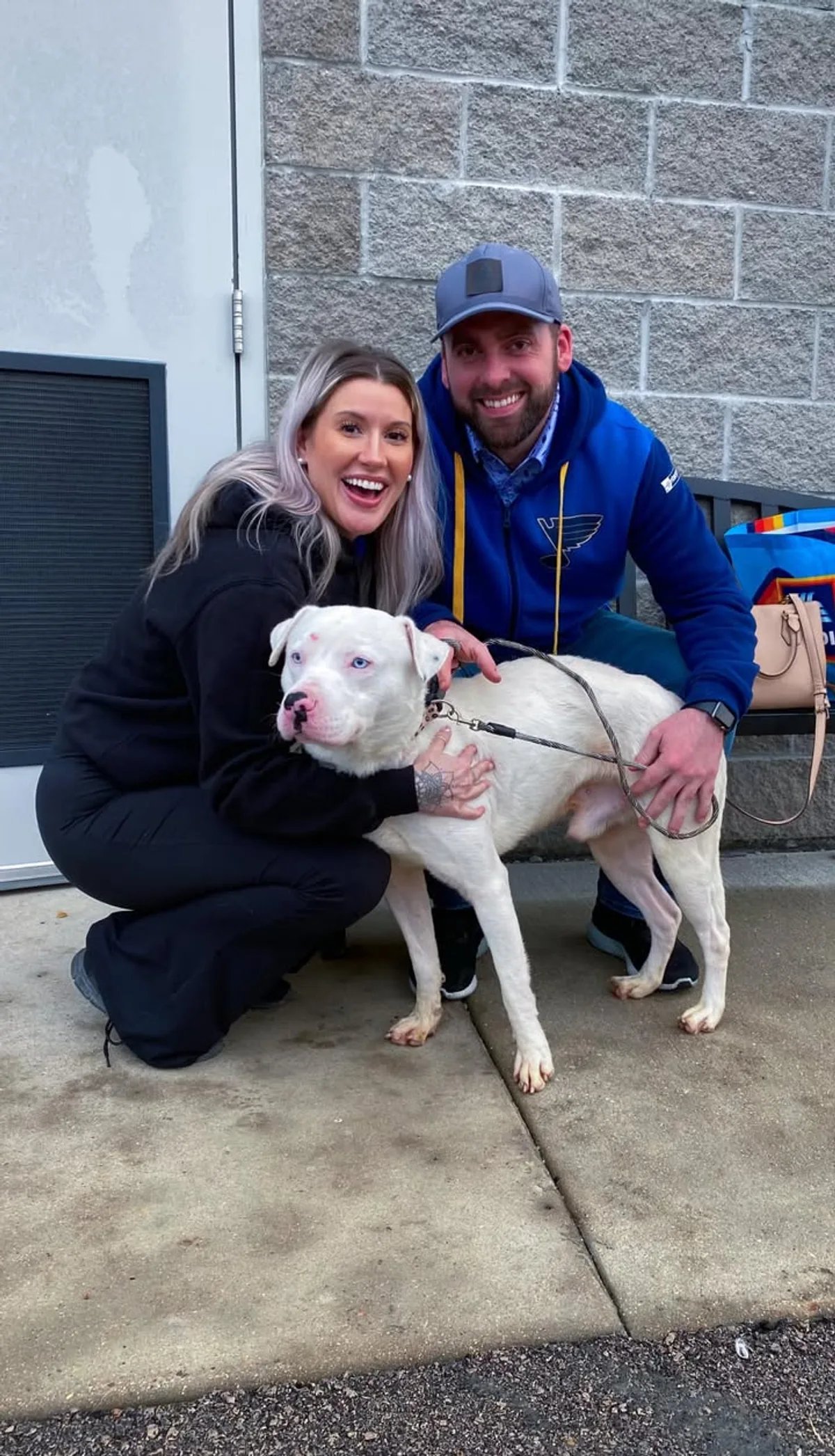 Ross with the family who came to meet him through the City of De Soto Kennel